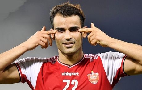 آل‌کثیر: باید سر بازیکنان پرسپولیس بالا باشد