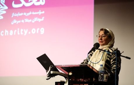 اهمیت توجه و عمل به مسئولیت اجتماعی باید آموزش داده شود