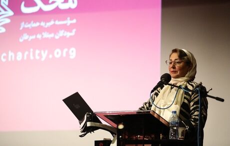 اهمیت توجه و عمل به مسئولیت اجتماعی باید آموزش داده شود