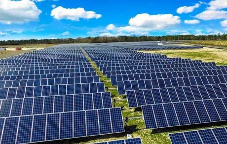 بهره‌برداری از اولین نیروگاه خورشیدی در زاهدان