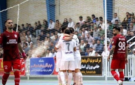 جنگ گیتی پسند و مس سونگون در صدر جدول لیگ برتر فوتسال ادامه دارد
