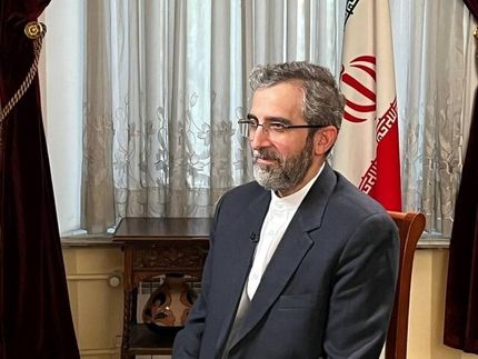 ابراز امیدواری باقری نسبت به پرداخت بدهی انگلیس به ایران به زودی