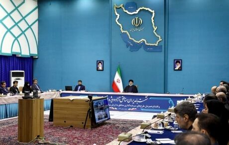 رییس جمهور بر اصلاح فرآیند طولانی جذب سرمایه‌گذاری در مناطق آزاد تاکیدکرد