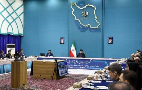 رییس جمهور بر اصلاح فرآیند طولانی جذب سرمایه‌گذاری در مناطق آزاد تاکیدکرد