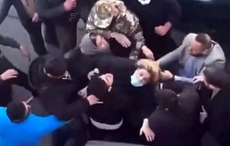 رفتار عجیب با یک مادر در تهران / پلیس ما نبودیم ولی پیگیری می‌کنیم