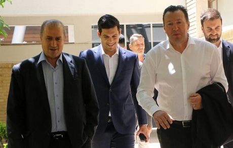 ویلموتس سرانجام به ایران آمد