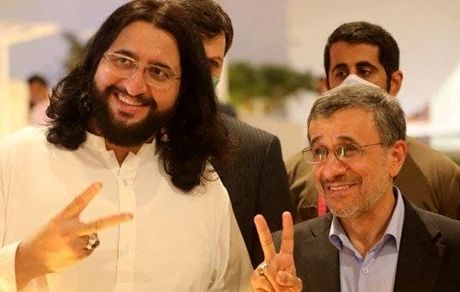 سفر احمدی‌نژاد به نمایشگاه دوبی امارات نیمه کاره ماند