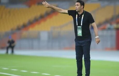 نکونام سرمربی استقلال ماند
