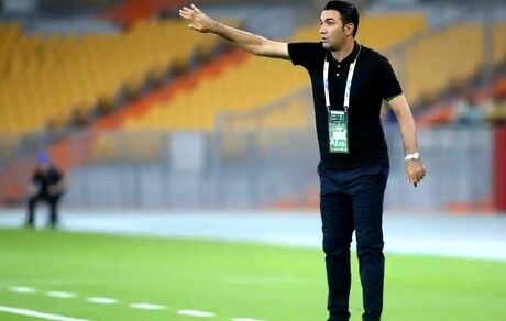 نکونام سرمربی استقلال ماند