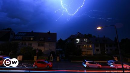 وقوع ۲۵ هزار صاعقه در یک ساعت در منطقه راین ماین آلمان