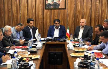 انتظار مردم از مسئولان، خردورزی و اقدام به موقع در حل مشکلات اقتصادی است