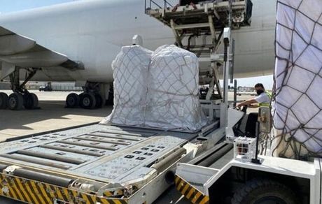 محموله ۶۰ تنی تجهیزات ساخت واکسن کرونا وارد ایران شد