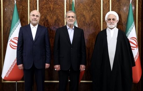 پیام مشترک روسای سه قوه برای حل مشکلات مردم