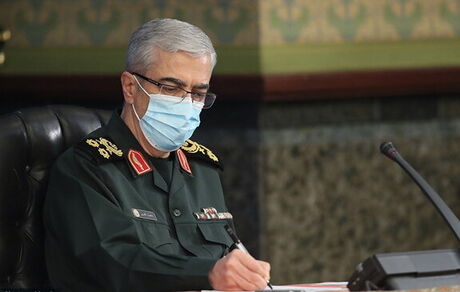 سرلشکر باقری: حماسه شهدای غواص در تاریخ ایران اسلامی زنده خواهد ماند