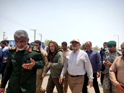  وزیر کشور: اتصال آب و برق مناطق زلزله زده هرمزگان در حال انجام است