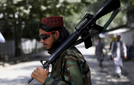 شبه نظامیان طالبان چه تسلیحاتی از آمریکایی‌ها غنیمت گرفت؟