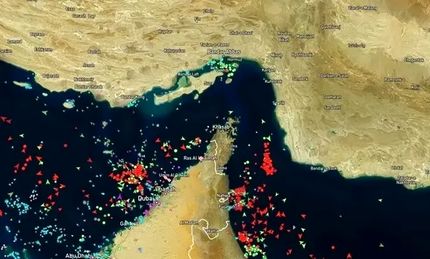 خواسته چین از ایران: تنگه هرمز را باز کنید