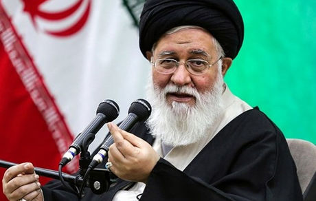 علم‌الهدی: برخلاف کشورهای دیگر، ما آغاز جنگ را جشن می‌گیریم نه پایان آن را