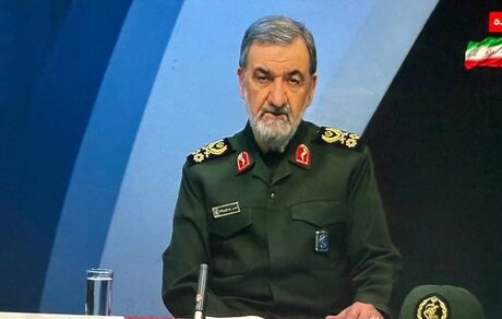 محسن رضایی: با پیروزی در جنگ، امنیت ایران را تا ۵۰ سال آینده تامین می‌کنیم / موشکل‌های اصلی خود را استفده نکرده‌ایم
