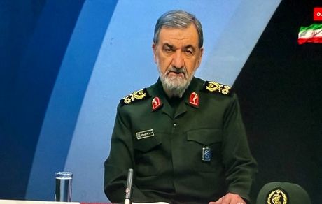 محسن رضایی: با پیروزی در جنگ، امنیت ایران را تا ۵۰ سال آینده تامین می‌کنیم / موشکل‌های اصلی خود را استفده نکرده‌ایم