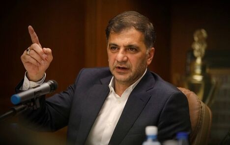 اعضای باشگاه تراکتور بعد ۱۶ ساعت به عمان رسیدند