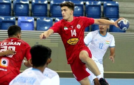 شیراز میزبان مسابقات هندبال قهرمانی نوجوانان آسیا شد