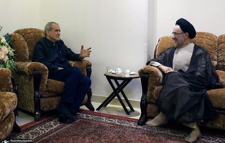 خاتمی و پزشکیان دیدار کردند