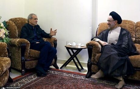 خاتمی و پزشکیان دیدار کردند