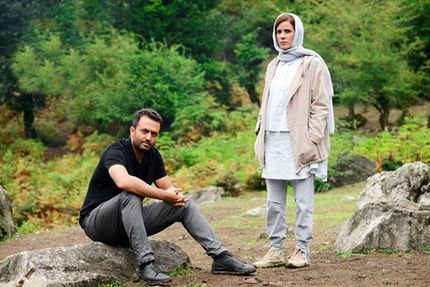 مصطفی زمانی و ساره بیات با «کرگدن» در شبکه نمایش خانگی