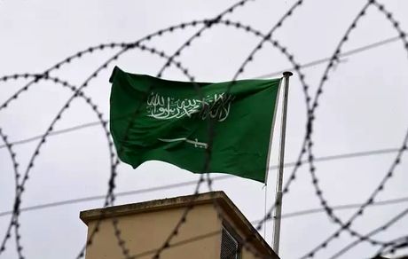 عربستان، یک زن فعال سیاسی را به ۴۵ سال زندان محکوم کرد