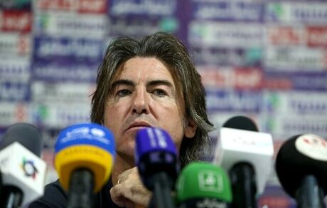 ساپینتو: فعلا به دربی فکر می‌کنم تا آینده‌ام / داوران قهرمانی را از استقلال گرفتند
