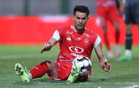 جدایی مهاجم جنجالی استقلال بعد از اعتراض هواداران
