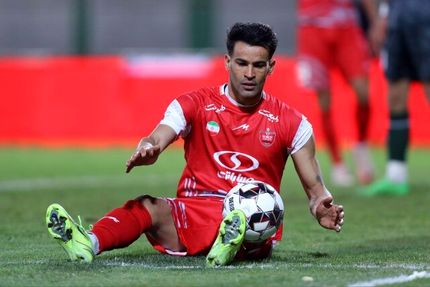 جدایی مهاجم جنجالی استقلال بعد از اعتراض هواداران