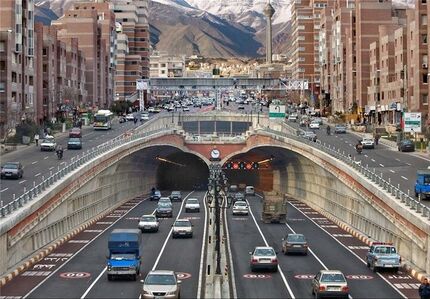 هر دو مسیر تونل نیایش امشب مسدود است.