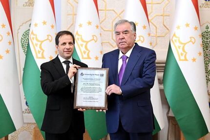 رئیس جمهور تاجیکستان، جایزه دانشگاه صلح سازمان ملل را دریافت کرد