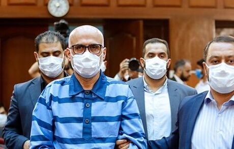 طبری: دریافت رشوه از مصطفی نیاز آذری را قبول ندارم