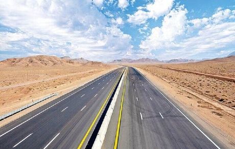 افتتاح محور بزرگراهی قم – کهک به طول ۱۷ کیلومتر در سفر رئیس جمهور