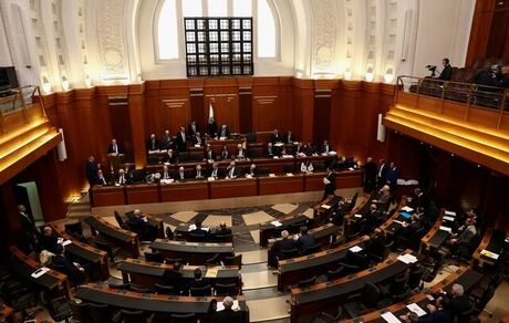 انتخابات پارلمانی لبنان به تعویق افتاد