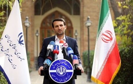 سخنگوی وزارت آموزش و پرورش: کاهش نزدیک به پنج میلیون دانش آموز در چهار سال منتهی به ۱۴۱۲ / در پرداخت حق‌التدریس‌ها به روز هستیم
