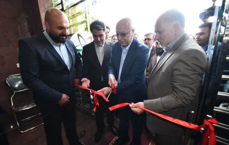 وزیر علوم، مرکز رشد شهرستان خوی را افتتاح کرد