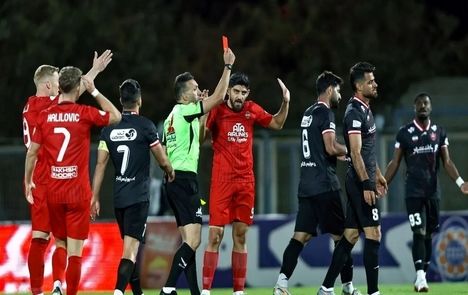 بازی تراکتور و پرسپولیس در جام حذفی به تعویق افتاد