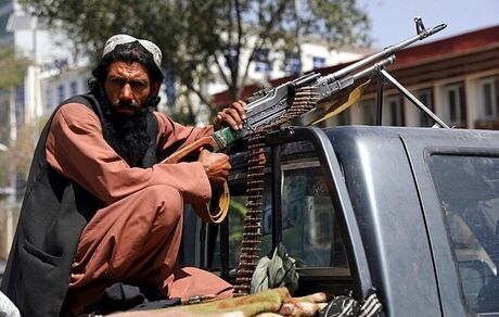 طالبان با اعلام عفو عمومی، کارکنان دولتی به سر کار بازگردند
