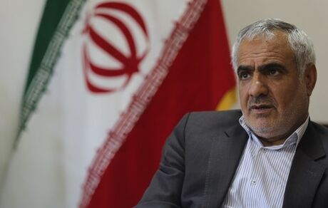 تعیین دستمزد کارگران بر اساس مناطق و صنایع مشروط به تامین حداقل معیشت یک خانوار 3.3 نفری است