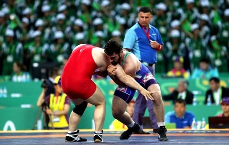 
صعود ۳ آزادکار ایران به نیمه نهایی قهرمانی جهان/ حاجی‌پور حذف شد
