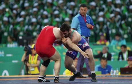 
صعود ۳ آزادکار ایران به نیمه نهایی قهرمانی جهان/ حاجی‌پور حذف شد

