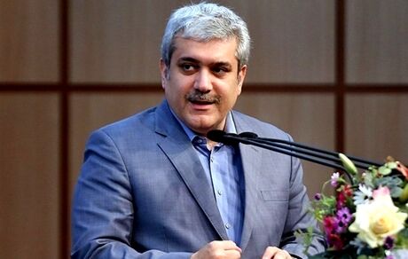 دانشگاه‌ها باید بودجه خود را از ارتباط با صنعت تامین کنند