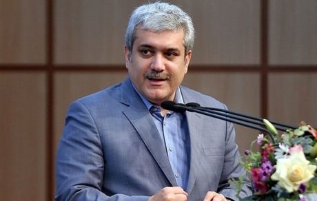 دانشگاه‌ها باید بودجه خود را از ارتباط با صنعت تامین کنند