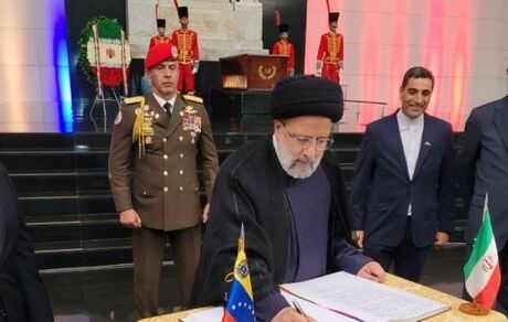 رئیس جمهور در مقبره رهبر انقلاب‌های آزادیبخش آمریکای لاتین حضور یافت
