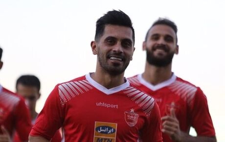 یک مصدوم دیگر  روی دست یحیی گل‌محمدی!