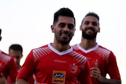 یک مصدوم دیگر  روی دست یحیی گل‌محمدی!